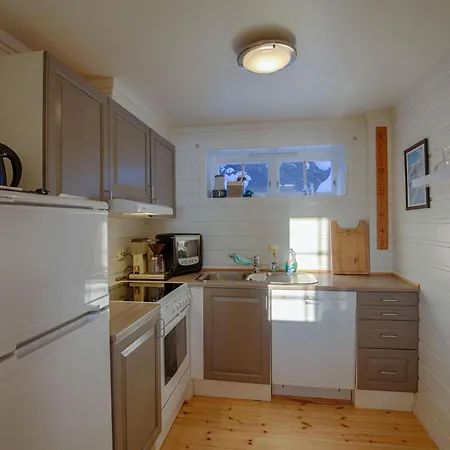 Steps From The Slopes With Stunning Views! Lejlighed