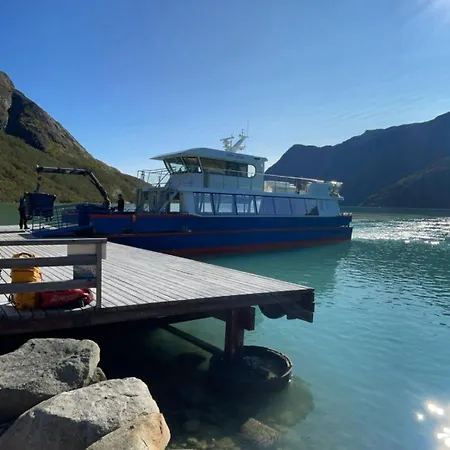 Steps From The Slopes With Stunning Views! 아파트